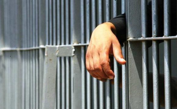 Συναγερμός: Άνδρας απέδρασε από τις φυλακές της Αγυιάς