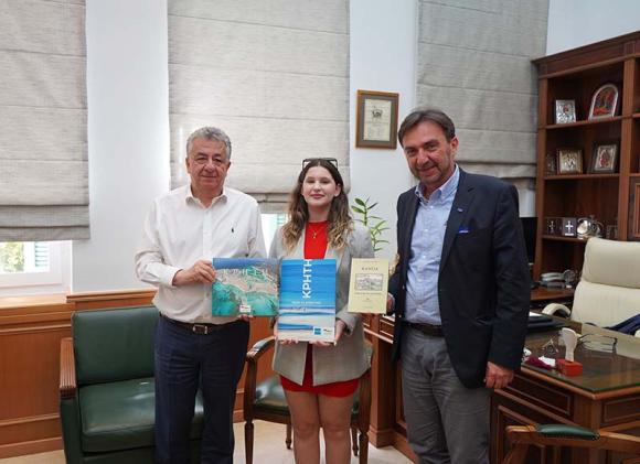 Με τη νικήτρια του ευρωπαϊκού διαγωνισμού «Juvenes Translatores» συναντήθηκε ο Περιφερειάρχης Κρήτης