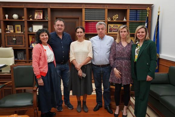 Συνάντηση Περιφερειάρχη Κρήτης με αντιπροσωπεία της Unicef Greece