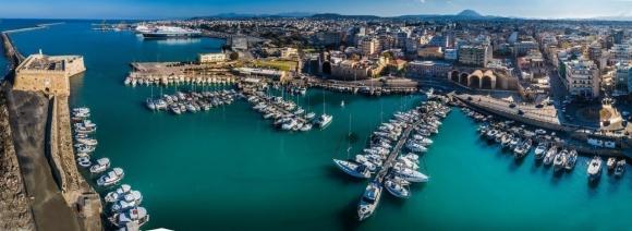 Αλλοι δύο επιβάτες κρουαζιεροόπλοιου στο νοσοκομείο