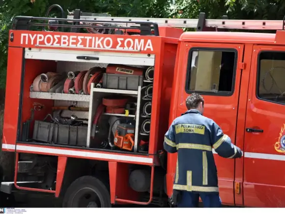 Φωτιά ξέσπασε στο Καμπάνι