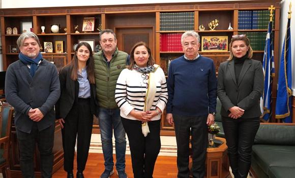 Συνάντηση Αρναουτάκη με στελέχη του Διεθνούς Οργανισμού Μετανάστευσης