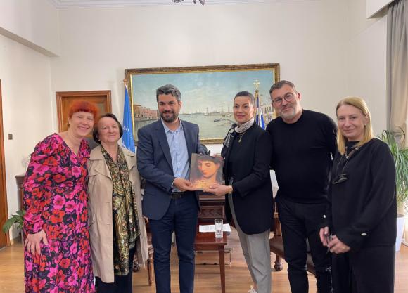 Στον Δήμαρχο Χανίων η βουλευτής Τρικάλων του ΣΥΡΙΖΑ