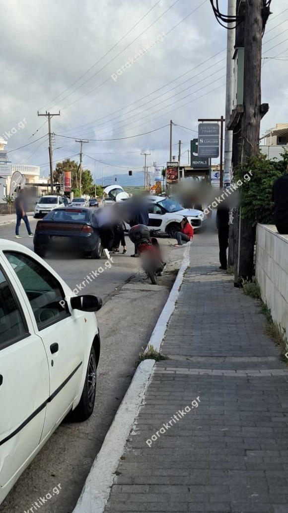 ΦΩΤΟ | Τροχαίο ατύχημα στο Κολυμπάρι