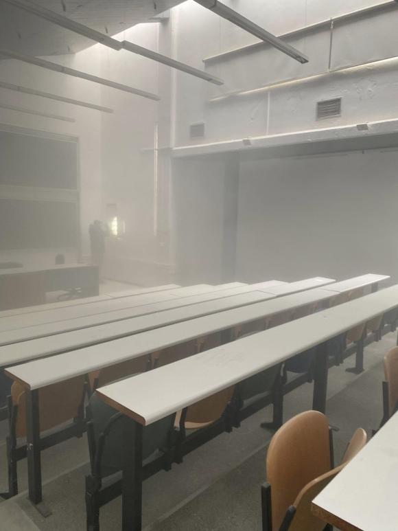 ΦΩΤΟ | Πήρε φωτιά κλιματιστικό σε αίθουσα του Πολυτεχνείου Κρήτης