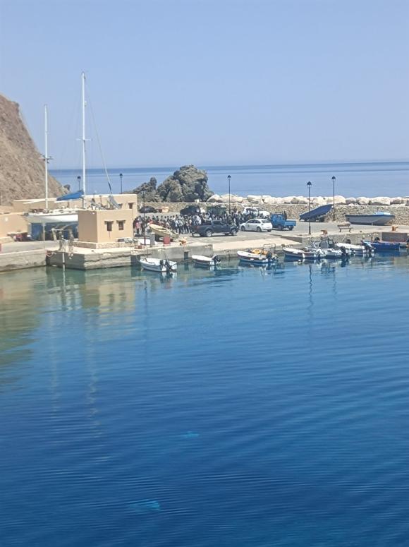 ΦΩΤΟ | Νέα “καραβιά” στην Γαύδο, με 117 άτομα. Άλλα τρία “δρομολόγια” σε Καλούς Λιμένες και Αγία Γαλήνη