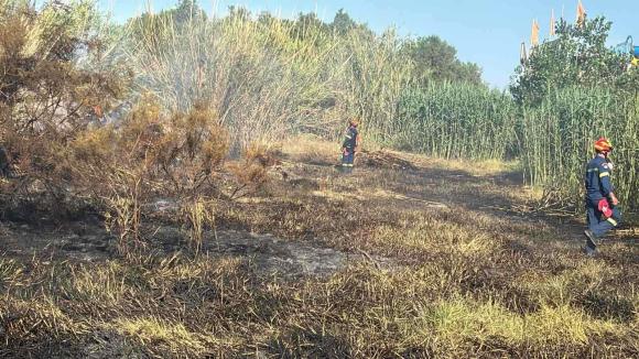 Πυρκαγιά στα Ραπανιανά, πρόλαβε τα χειρότερα η Πυροσβεστική