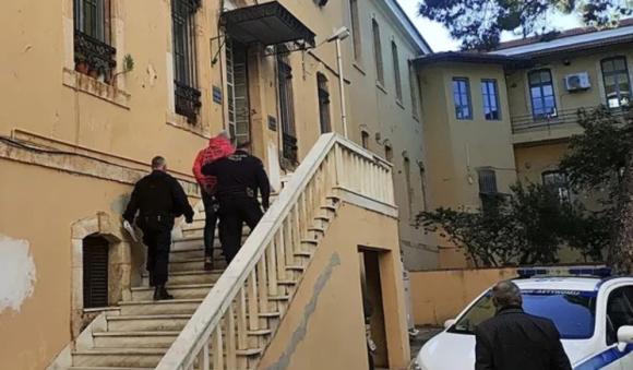 Έξι ακόμα μήνες στη φυλακή ο οδηγός της μοιραίας Porsche που σκότωσε τον 22χρονο Παναγιώτη Καρατζή