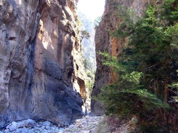 Από τα νότια ανοιχτό, από τα βόρεια κλειστό το Φαράγγι της Σαμαριάς