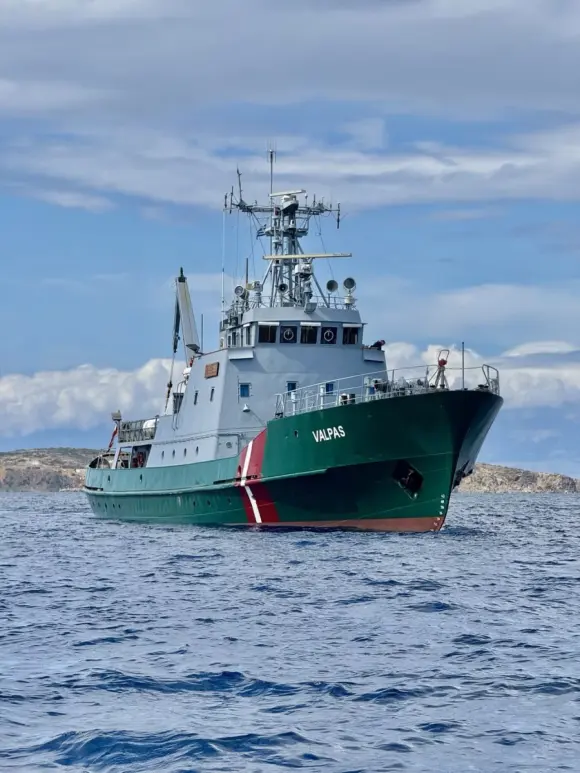 ΦΩΤΟ | Αυτό είναι το σκάφος της Frontex που περιπολεί νότια της Γαύδου