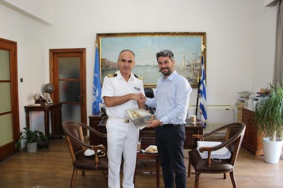 Στον Δήμαρχο Χανίων ο νέος Διοικητής της Ακαδημίας Εμπορικού Ναυτικού Κρήτης