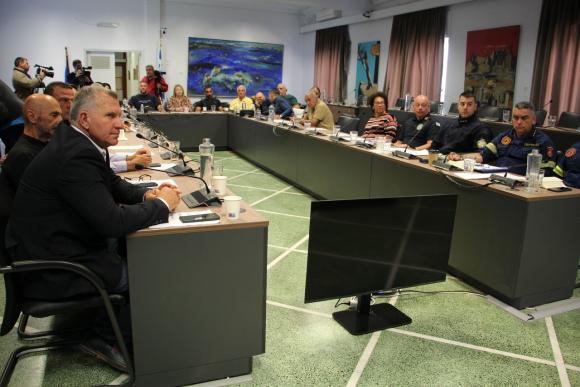 ΦΩΤΟ | Drones, πυρανίχνευση και αντιπυρικές ζώνες… Τα μέτρα για την αντιπυρική περίοδο στον Δήμο Χανίων