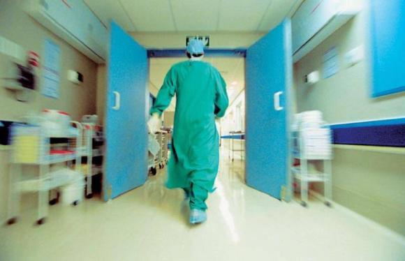 ΦΩΤΟ | Δύο νέοι γιατροί στο Νοσοκομείο Χανίων