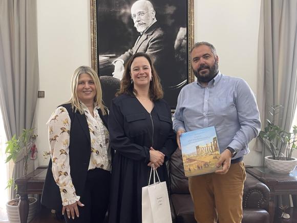 Στο δημαρχείο Χανίων η Γενική Πρόξενος της Γαλλίας στην Ελλάδα