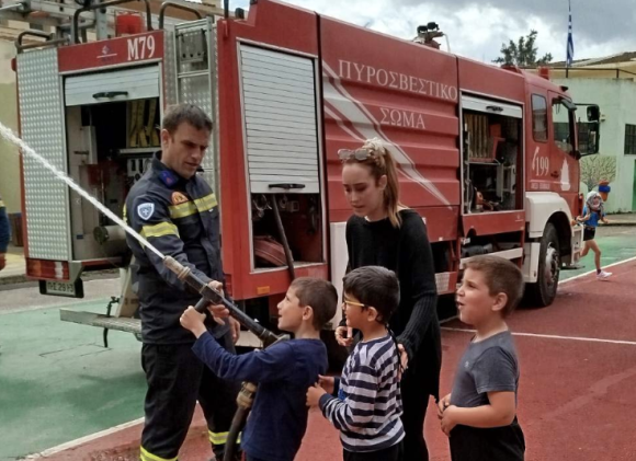 Πλούσια εκπαιδευτικά προγράμματα και δράσεις στο δημοτικό σχολείο Βρυσών!