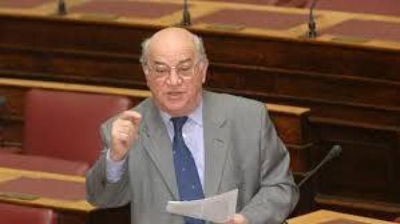 Φοίβος Ιωαννίδης: Πέθανε ο Κρητικος πρώην βουλευτής του ΠΑΣΟΚ