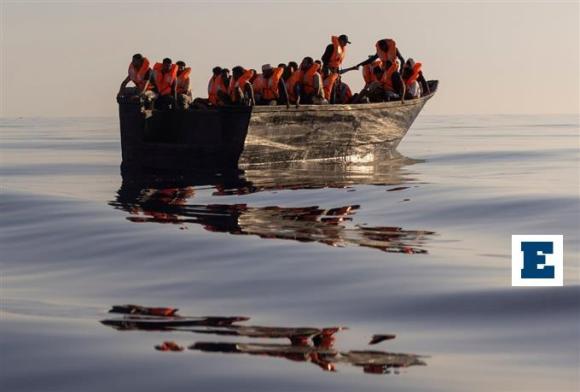 Βάρκα με 32 μετανάστες από την Αίγυπτο εντοπίστηκε ανοιχτά της Κρήτης