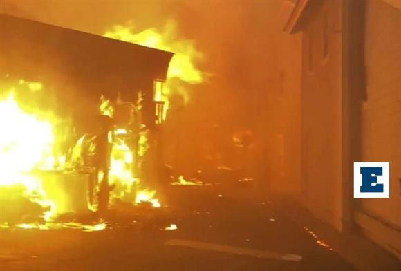 Φωτιά στη Χαβάη  Υπήρξε τελικά καθυστέρηση στις εκκενώσεις; Σάλος και καταγγελίες από πυρόπληκτους