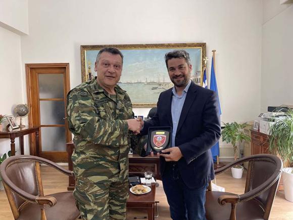 Τον Δήμαρχο Χανίων επισκέφθηκε ο νέος Διοικητής της ΣΕΑΠ